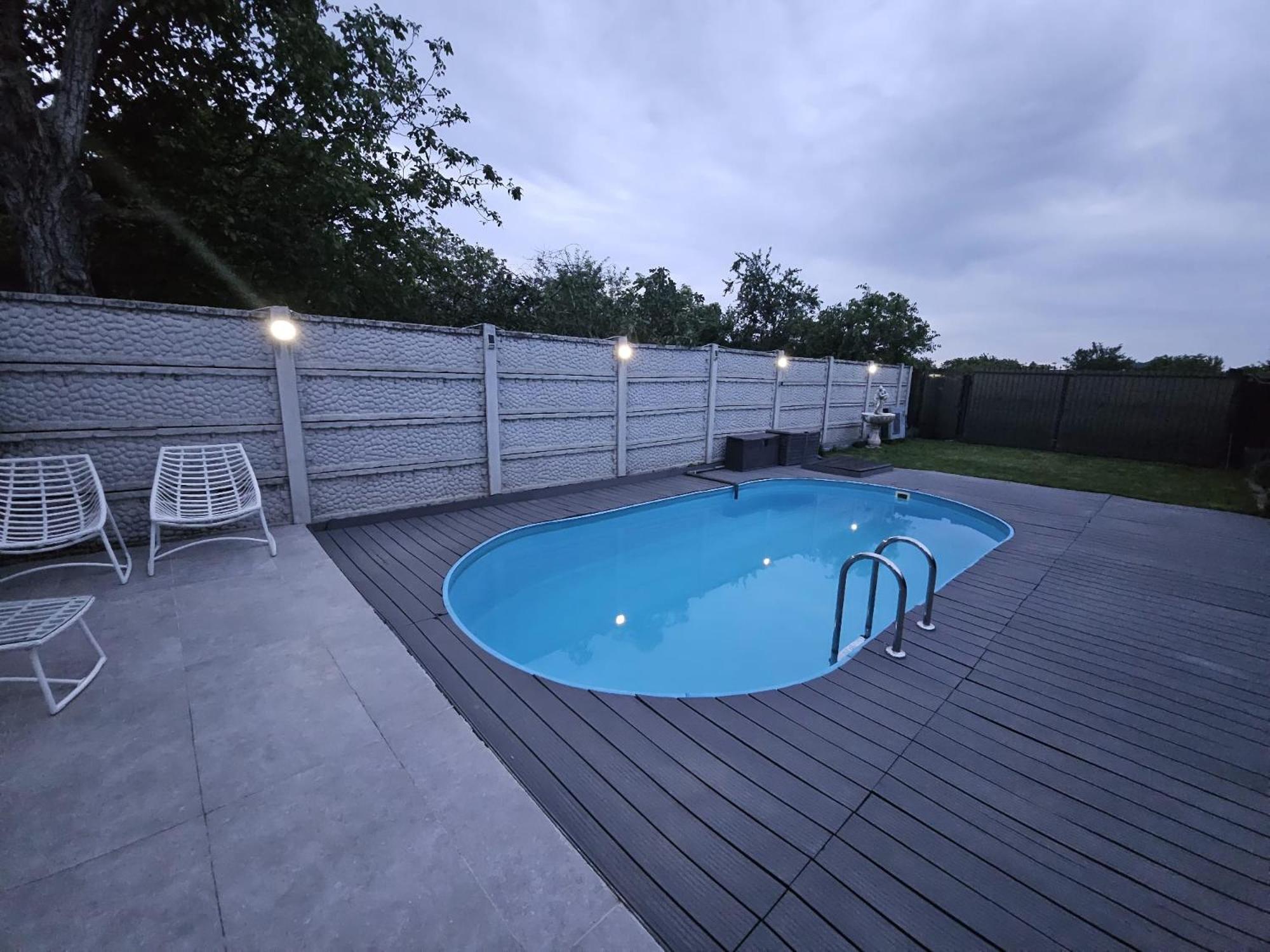 Morii Lake Pool Villa Bucharest Exterior photo